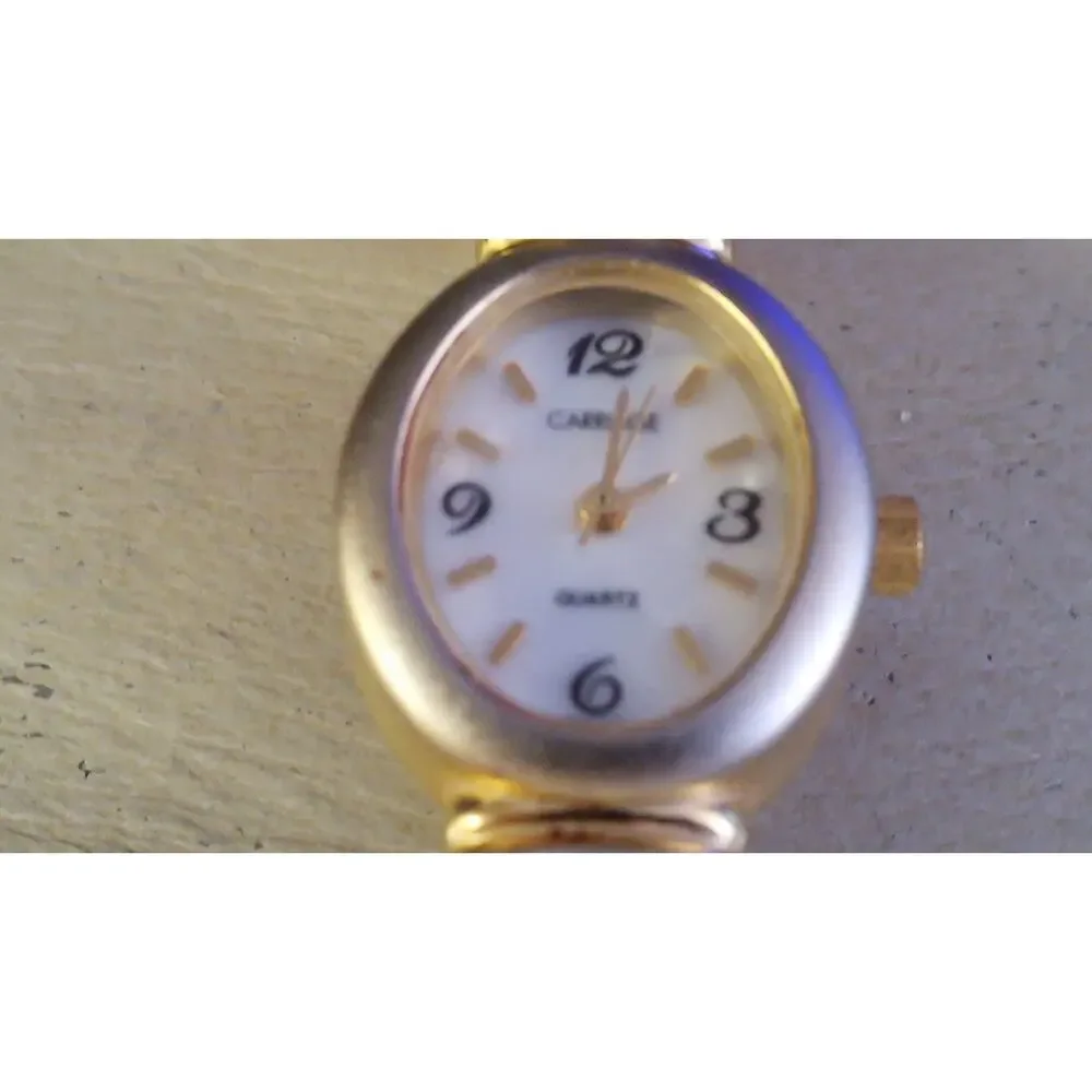 Timex Carriage Women's two-tone, MOP dial, quartz watch‎ Vintage New Battery